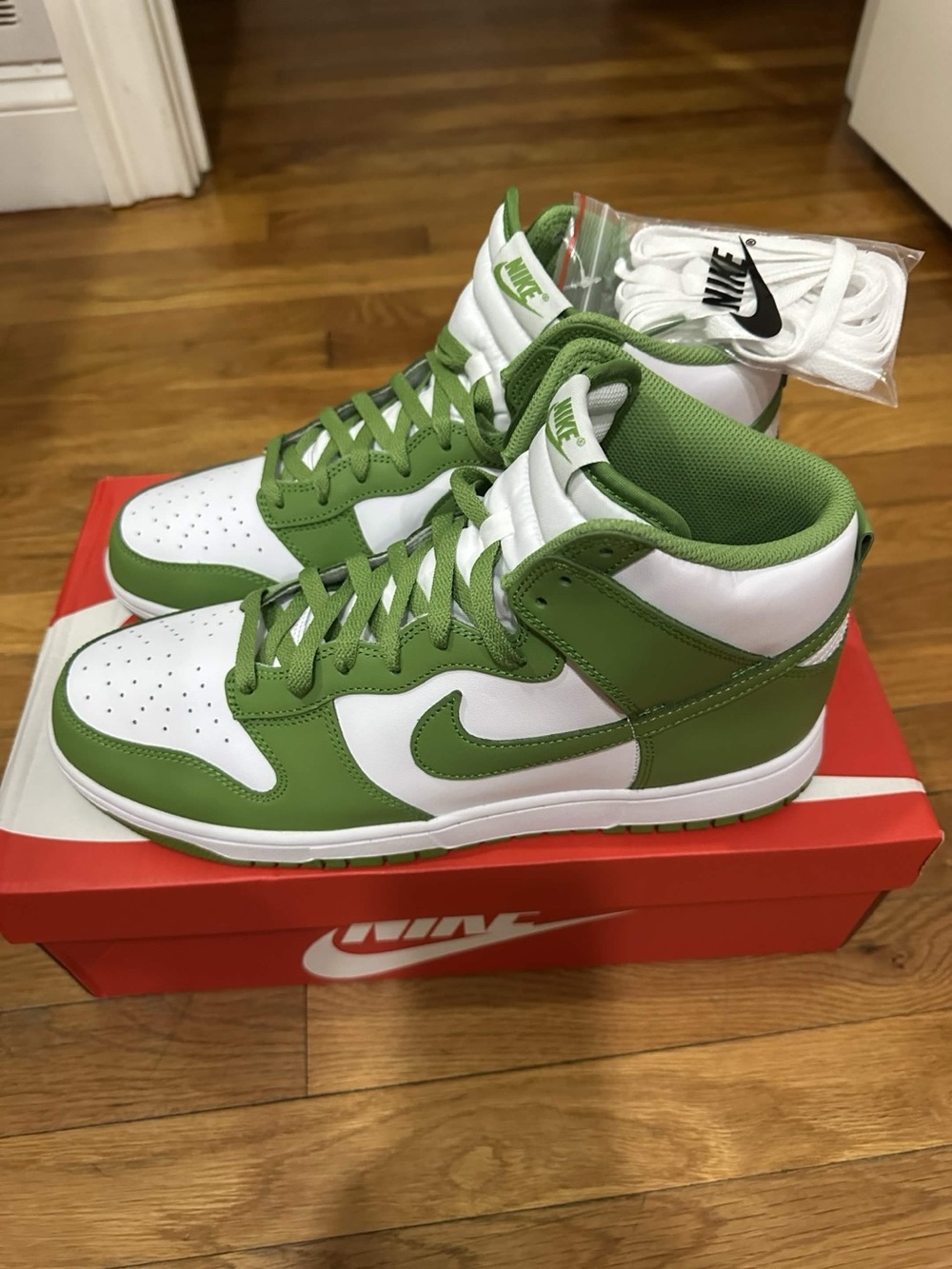 *Slightly Used* Nike Dunk High Men White Green (DV0829-101) Size 12 - Picture 2 of 11
